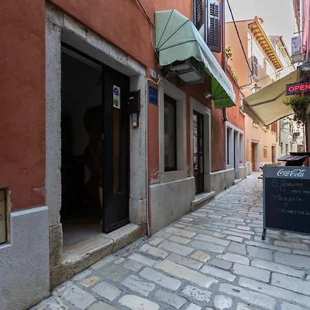 Below The Stars Rovinj