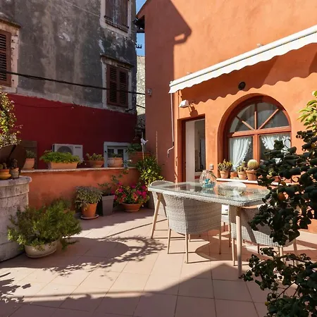 شقة Below The Stars