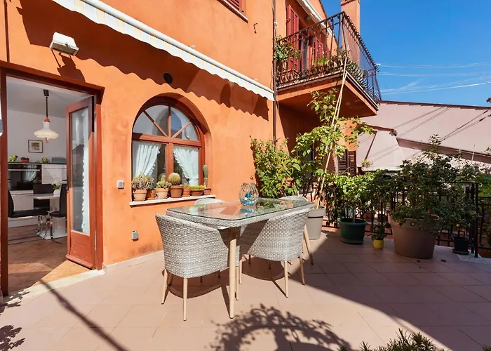 Below The Stars * Ρόβινι