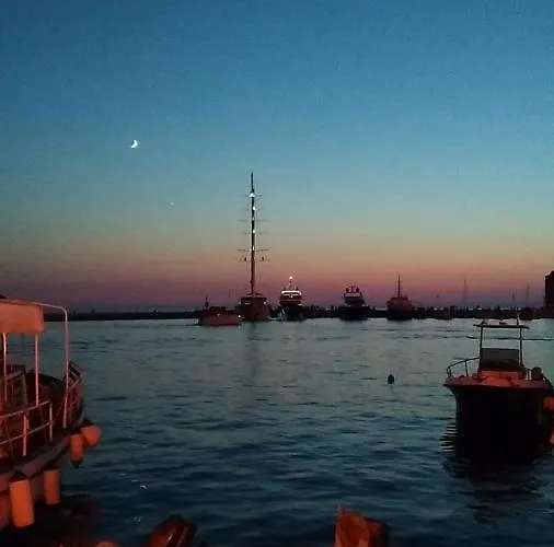 Below The Stars Διαμέρισμα